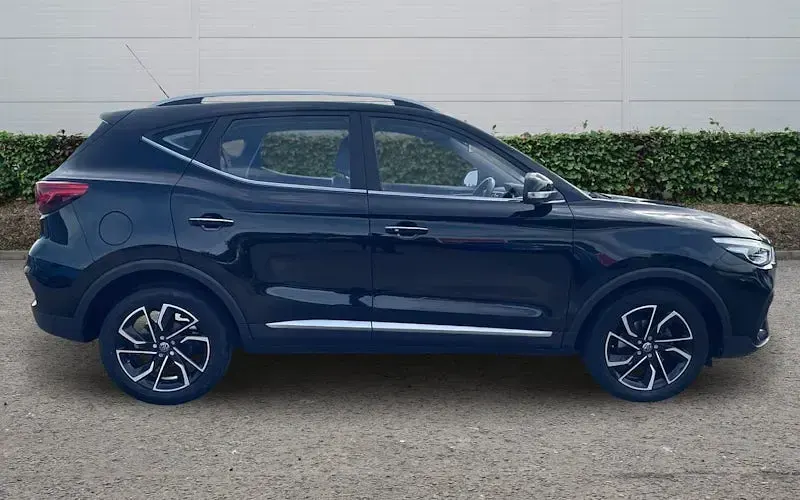 Używany MG ZS Exclusive 111 KM (81 kW) 2024 SUV
