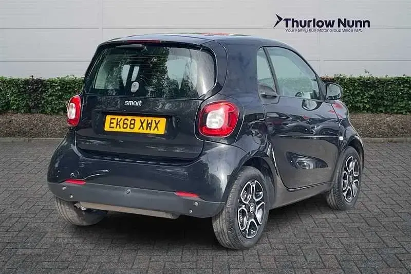 Usado Smart ForTwo Coupé Premium 71 HP (52 kW) 2018 Preto Coupé