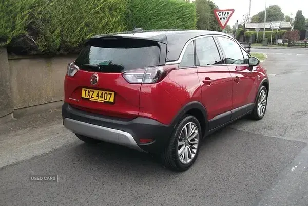 Used Vauxhall Crossland X 83 HP (61 kW) 2020 Red SUV