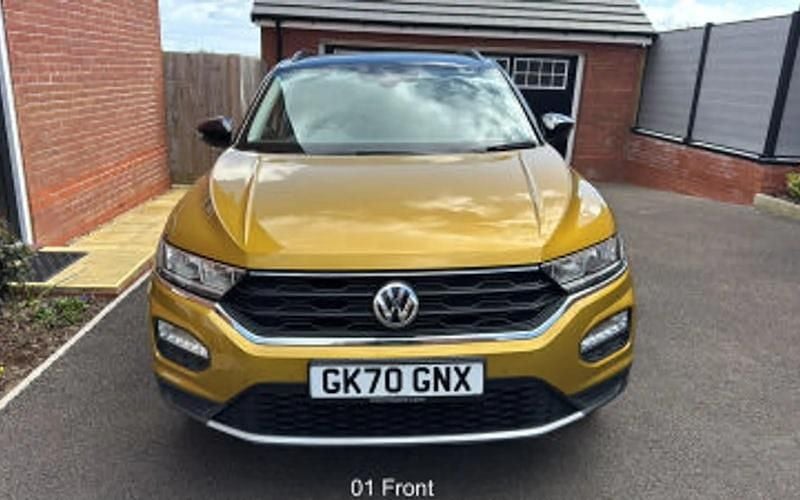 Used VW T-Roc Design 150 HP (110 kW) 2020 Yellow SUV