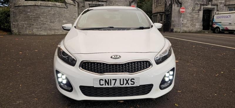 White Used 2017 Kia ProCeed GT-Line Hatchback | £6,295 (Fair price) - Image 1/4