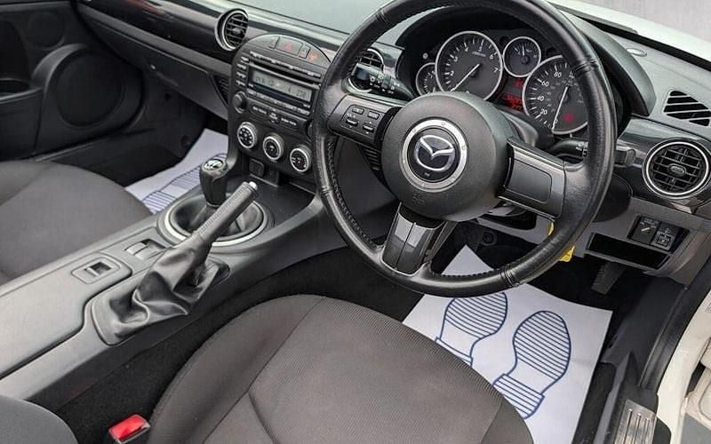 Używany Mazda MX5 126 KM (92 kW) 2014 Biały Kabriolet