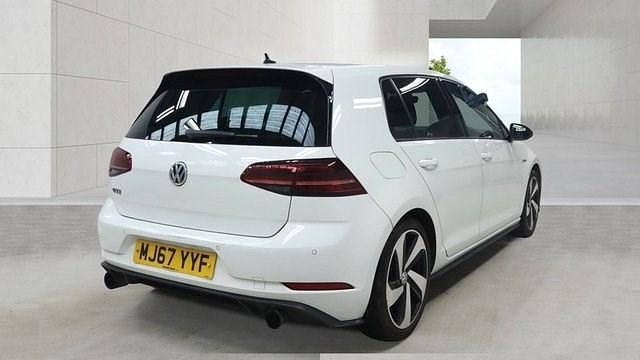 Used VW Golf VII GTI 230 HP (169 kW) 2017 White Hatchback