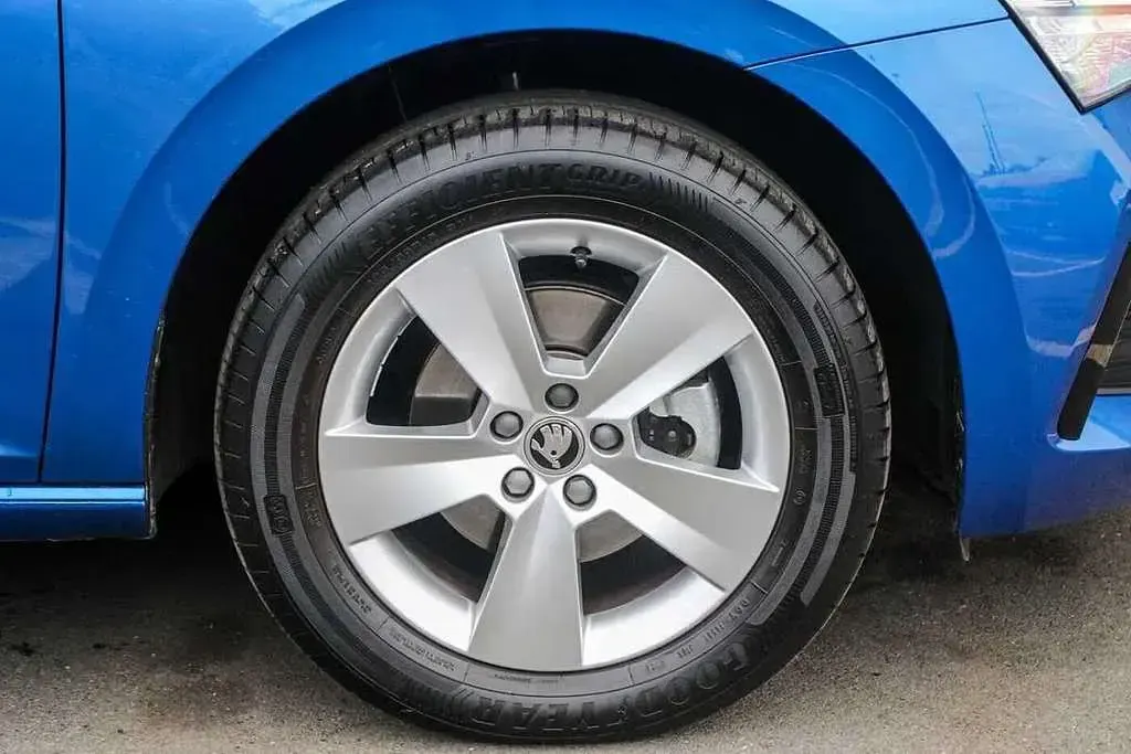 Used Skoda Scala SE 109 HP (80 kW) 2024 Blue Hatchback