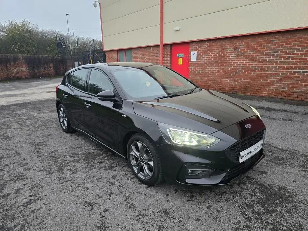 Used Ford Focus ST-Line 150 HP (110 kW) 2019 Black Hatchback