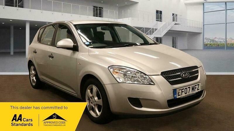 Used Kia Ceed 2007 Silver Hatchback