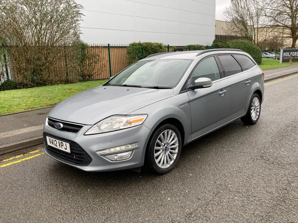 Used Ford Mondeo Business Edition 140 HP (102 kW) 2012 Silver Estate