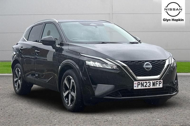 Black Used 2023 Nissan Qashqai N-Connecta SUV | £21,892 (Fair price) - Image 1/4