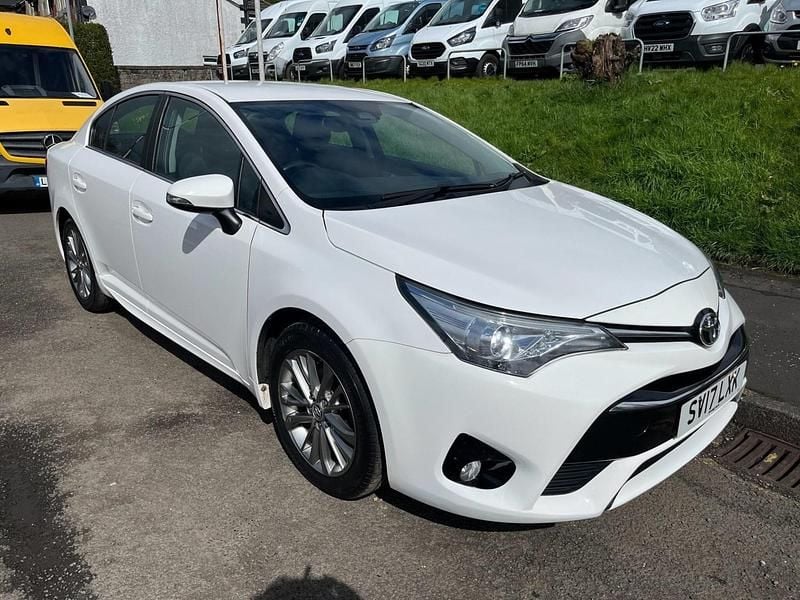 Used Toyota Avensis Business Edition 147 HP (108 kW) 2017 White Sedan