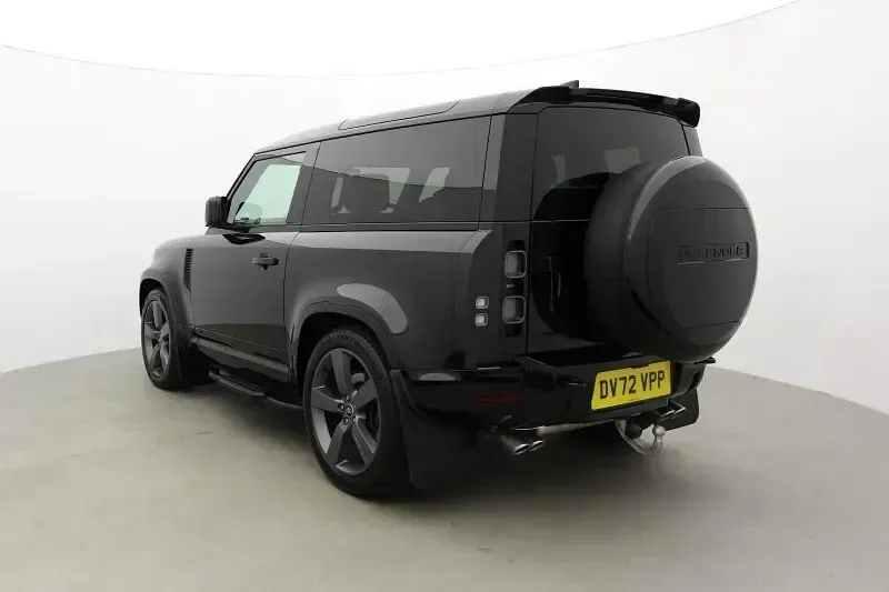 Used Land Rover Defender 515 HP (378 kW) 2022 Black SUV