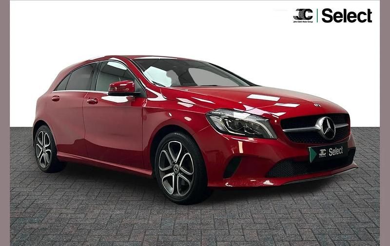 Used Mercedes A160 Sport Edition 147 HP (108 kW) 2018 Red Hatchback
