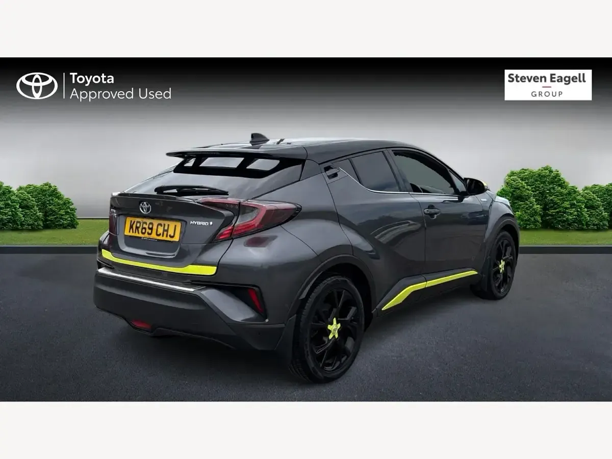 Used Toyota C-HR 122 HP (89 kW) 2019 Grey SUV