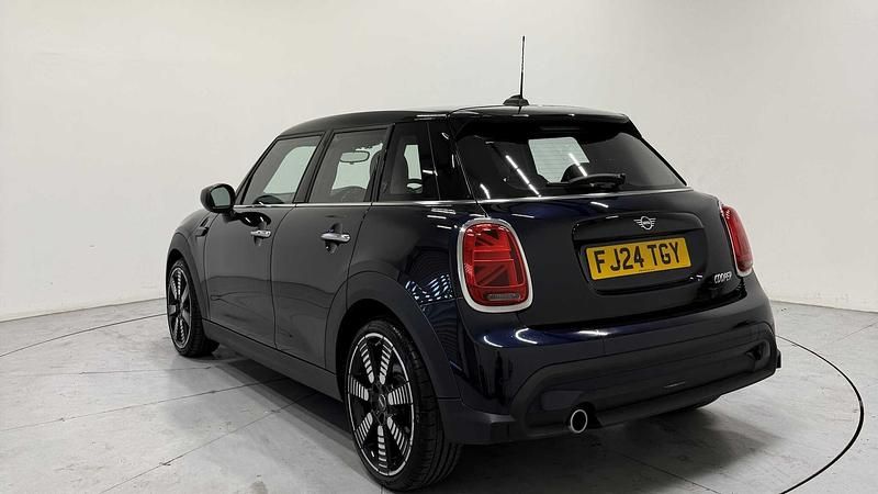 Used Mini Cooper Exclusive 134 HP (98 kW) 2024 Black Hatchback