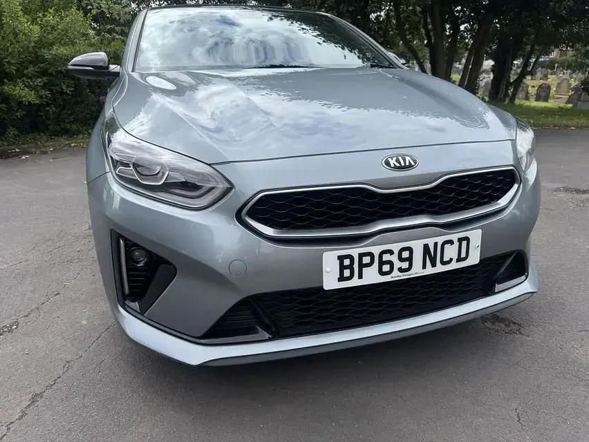 Used Kia ProCeed GT-Line 138 HP (101 kW) 2019 Silver Estate