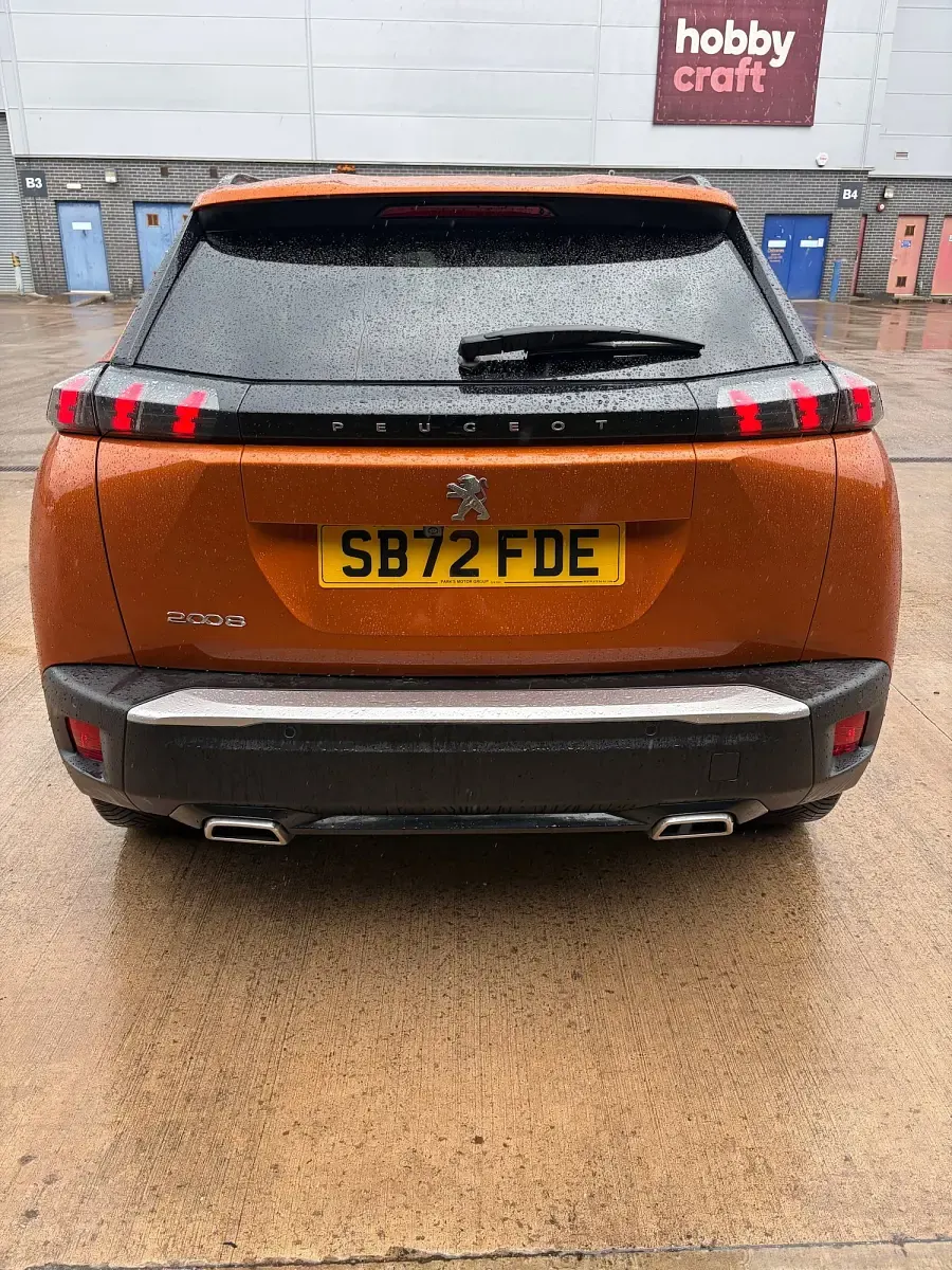 Used Peugeot 2008 Allure+ 130 HP (95 kW) 2023 Orange SUV