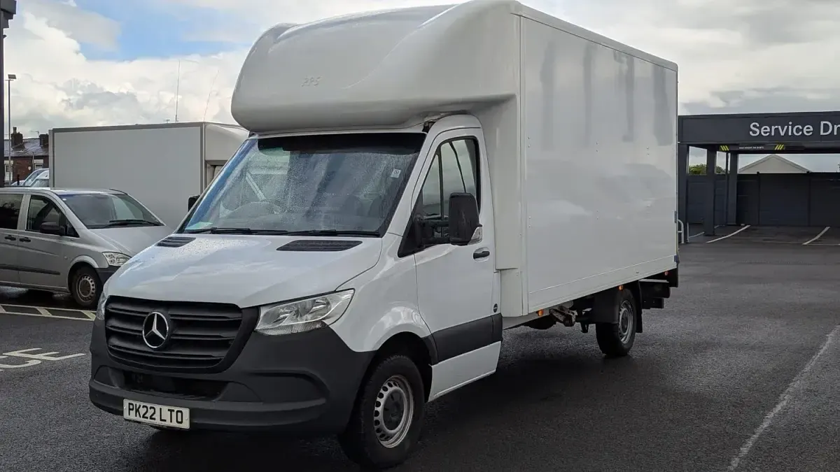 Used Mercedes Sprinter Progressive 150 HP (110 kW) 2022 White Van