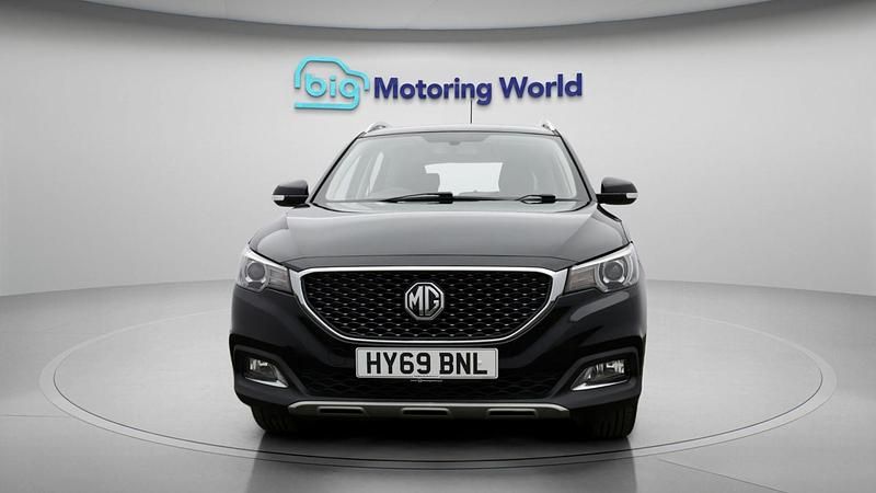 Used MG ZS Excite 111 HP (81 kW) 2019 Black SUV