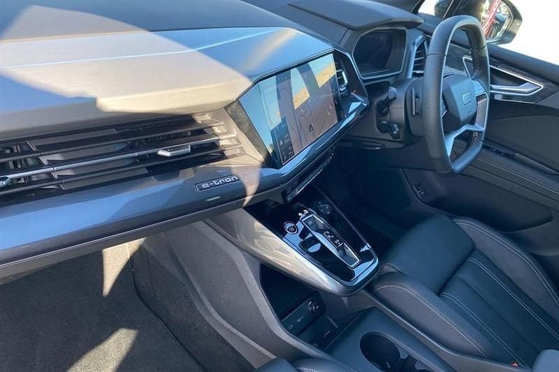 Used Audi Q4 e-tron Black Edition 210 kW (286 HP) 2025 Blue SUV