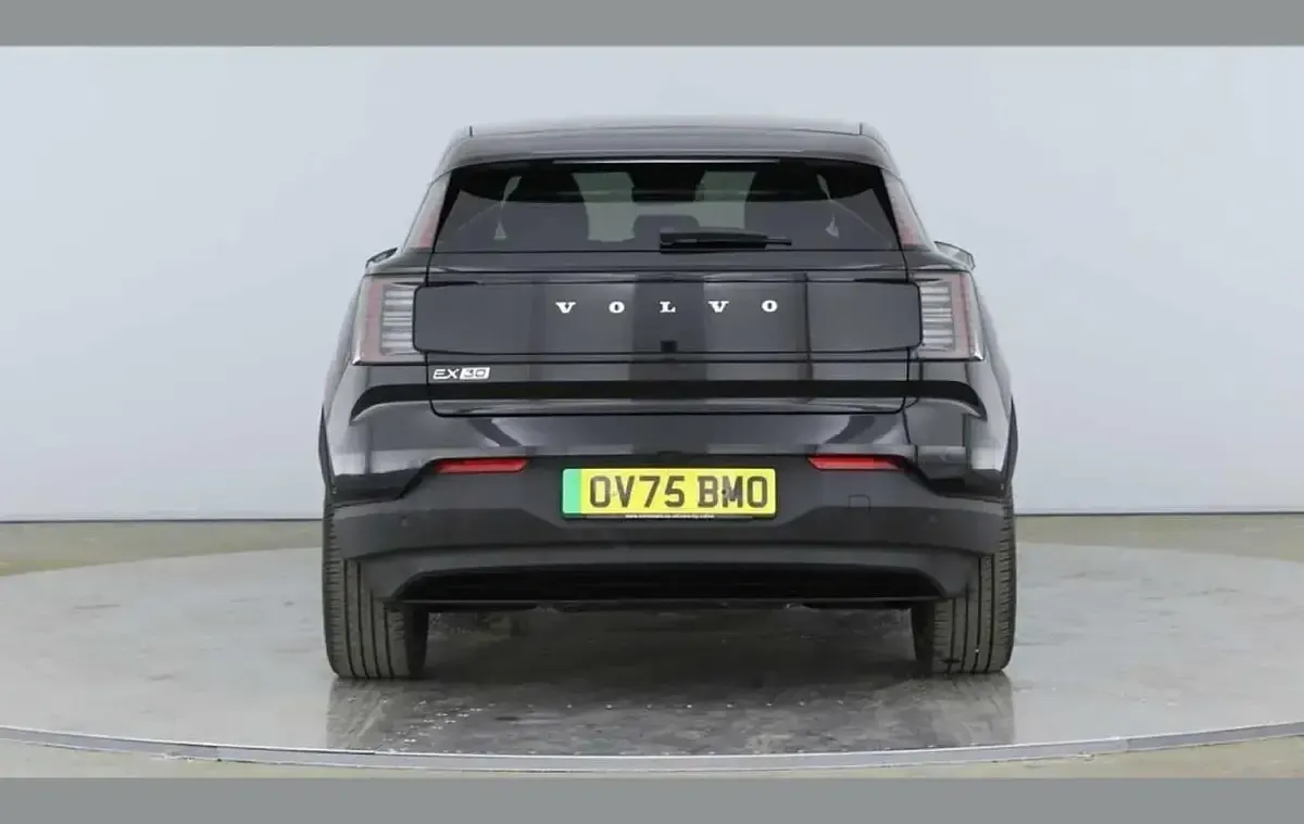 Used Volvo EX30 Performance 310 kW (422 HP) 2025 Black SUV