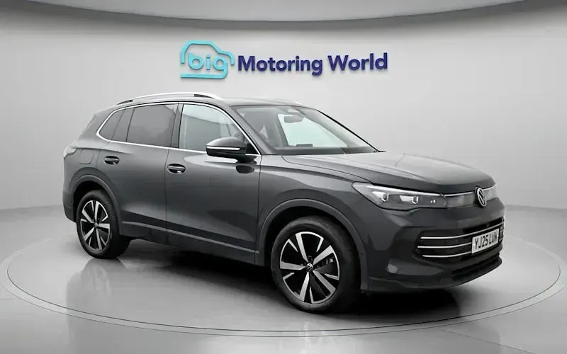 Używany VW Tiguan Elegance 204 KM (150 kW) 2025 Szary SUV