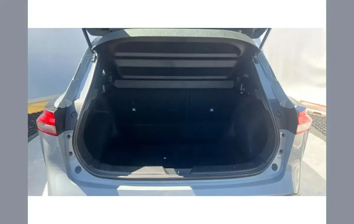 Used Nissan Qashqai Acenta Premium 155 HP (114 kW) 2023 Grey SUV