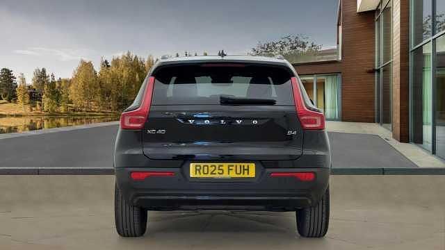 Used Volvo XC40 Plus 194 HP (142 kW) 2025 SUV