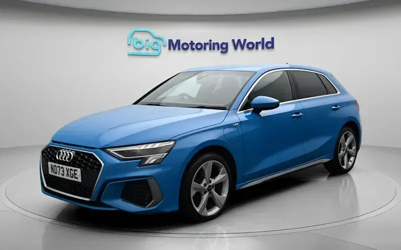 Used Audi A3 Sportback e-tron S-Line 204 HP (150 kW) 2025 Hatchback