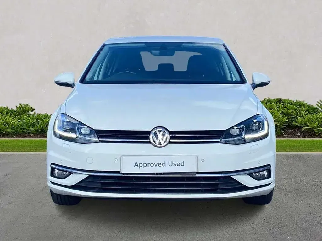 Używany VW Golf VII Edition 115 KM (84 kW) 2020 Biały Hatchback