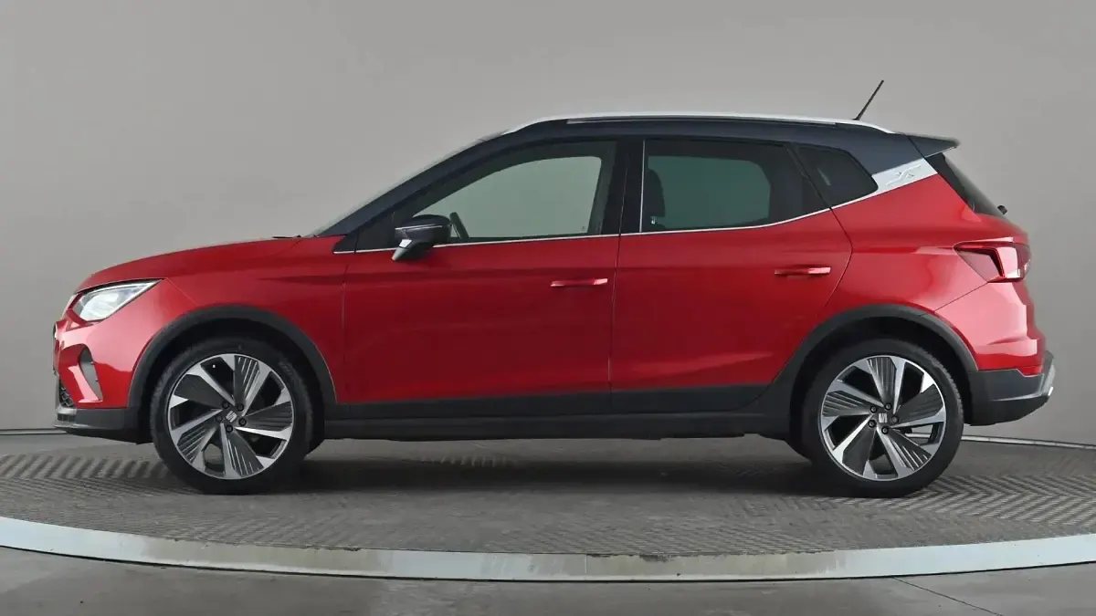 Used Seat Arona FR 110 HP (80 kW) 2023 Red SUV