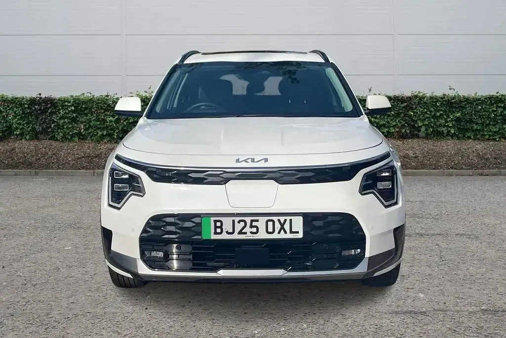 Used Kia Niro 150 kW (204 HP) 2025 SUV