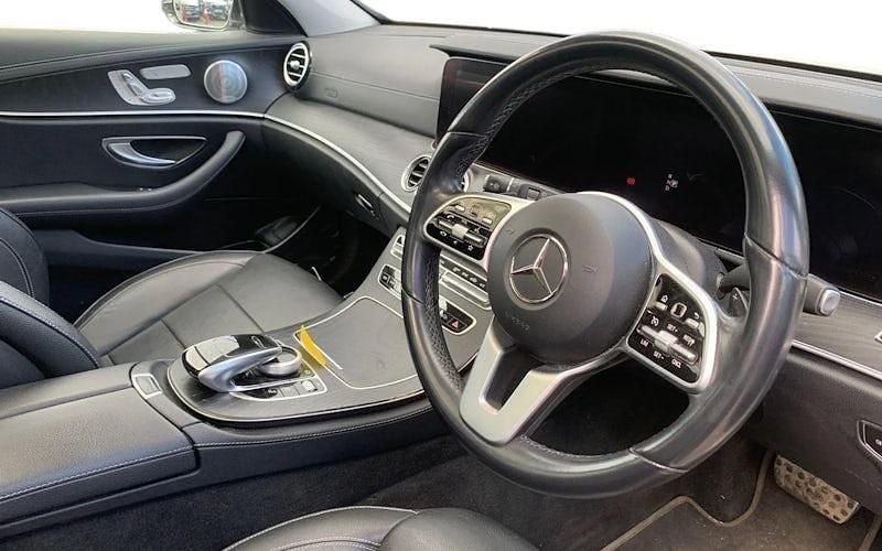 Used Mercedes E400 340 HP (250 kW) 2020 White Estate
