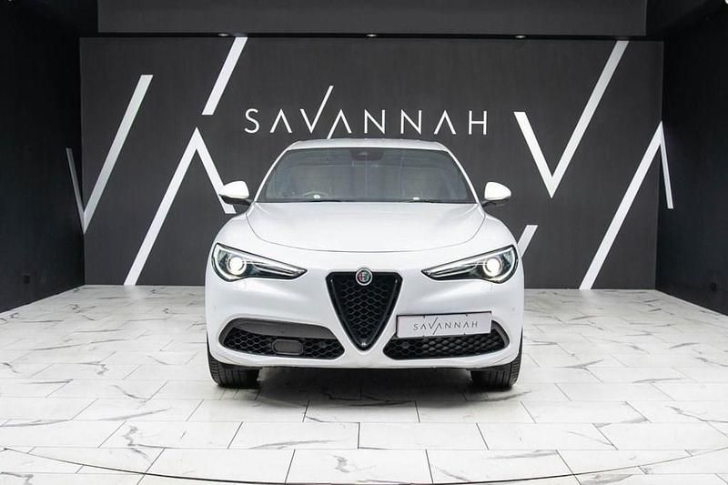 Used Alfa Romeo Stelvio Veloce 280 HP (205 kW) 2022 White SUV