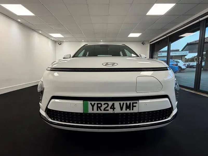 Used Hyundai Kona Advanced 160 kW (218 HP) 2024 White SUV
