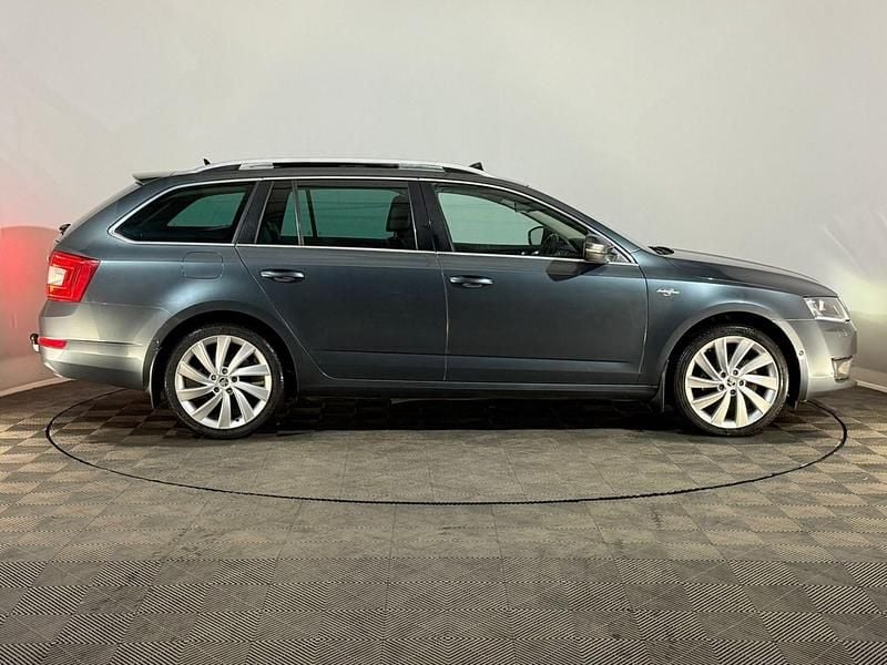 Used Skoda Octavia 184 HP (135 kW) 2016 Grey Hatchback