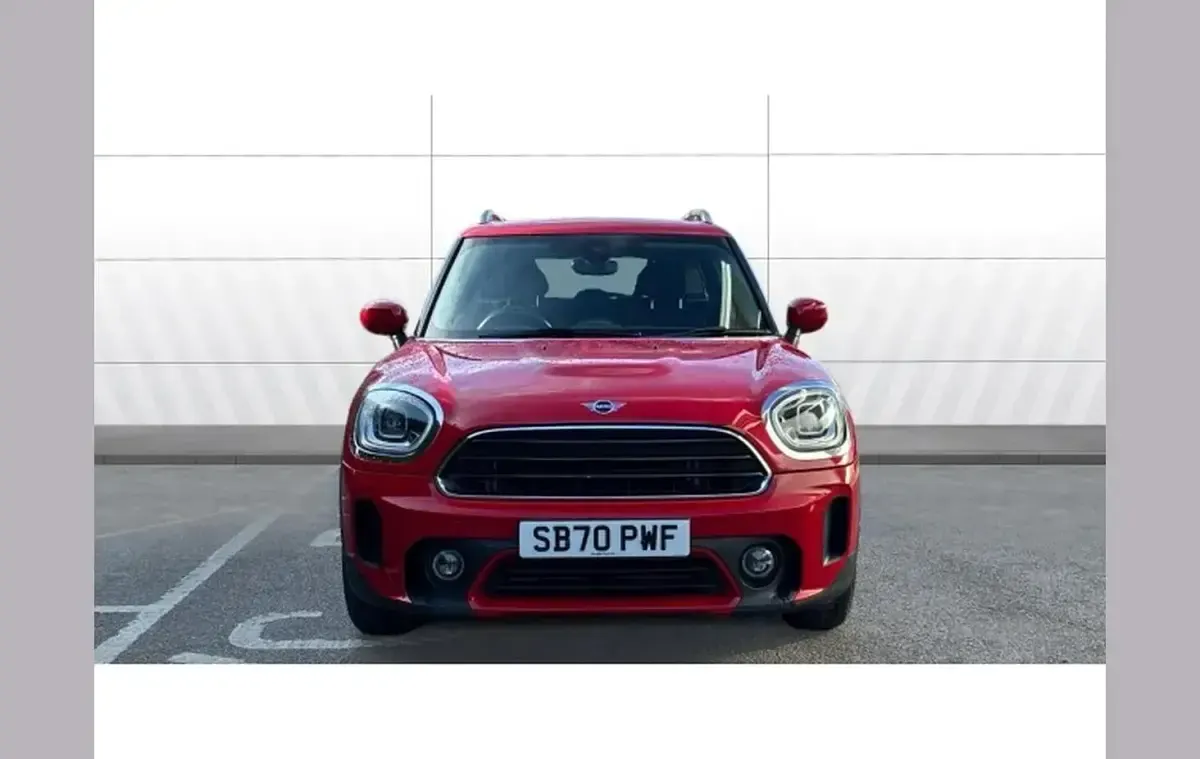 Second-hand Mini Cooper Countryman Classic 134 CP (98 kW) 2021 Roșu SUV