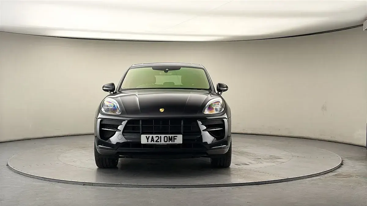 Begagnad Porsche Macan 380 HK (279 kW) 2021 Svart SUV