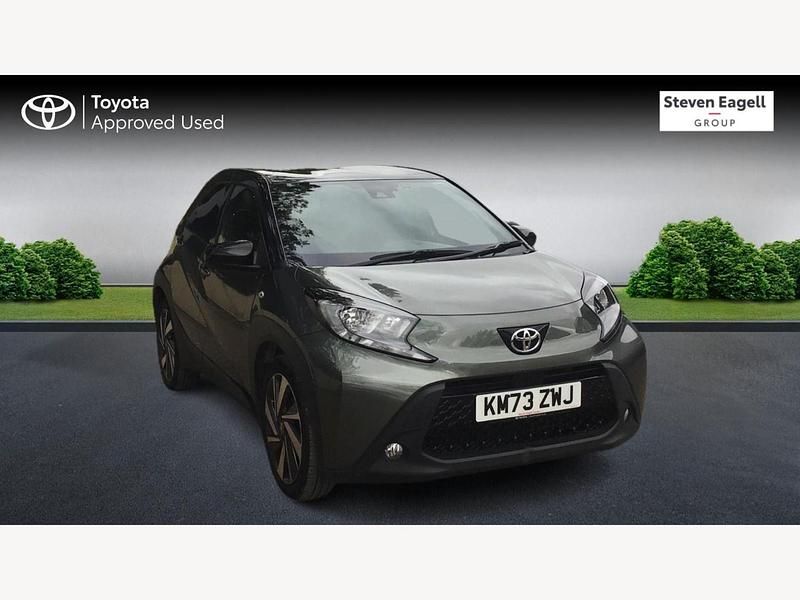 Green Used 2023 Toyota Aygo X SUV | £12,559 - Image 1/3