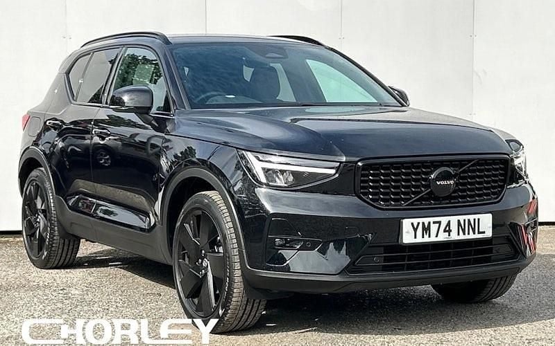 Used 2026 Volvo XC40 Plus SUV | £33,768 (Fair price) - Image 1/4