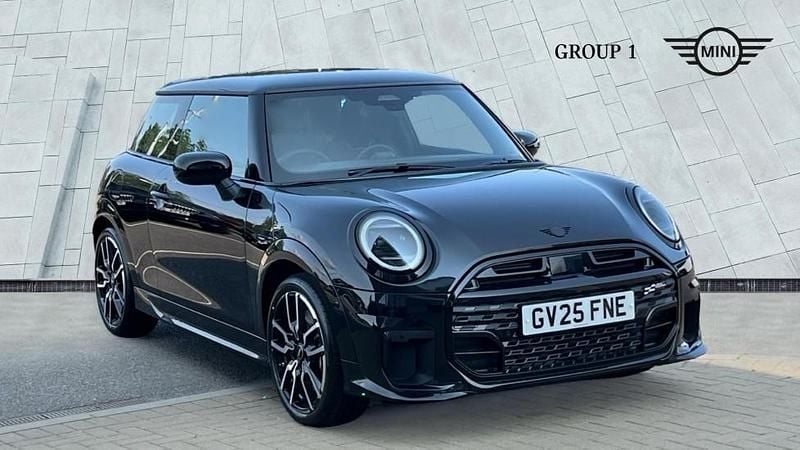 Black Used 2025 Mini Cooper S Hatch Hatchback | £28,875 (Expensive) - Image 1/4