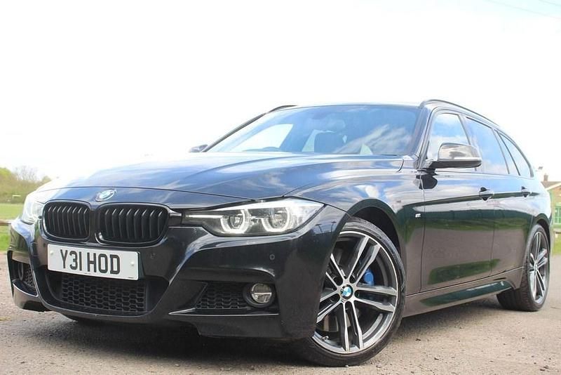 Usado BMW 330 M Sport 2018 Negro Familiar