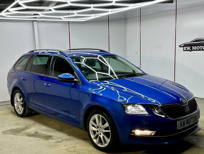 Used Skoda Octavia SE L 150 HP (110 kW) 2019 Blue Estate