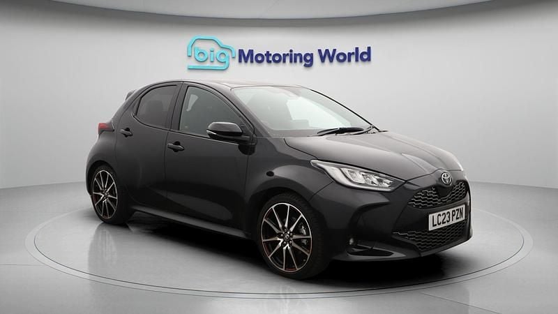 Used 2023 Toyota Yaris Hybrid Sport | £17,000 (Fair price) - Image 1/4