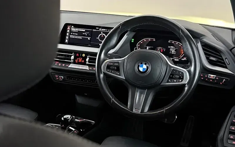 Used BMW 118 M Sport 136 HP (100 kW) 2022 Black Hatchback