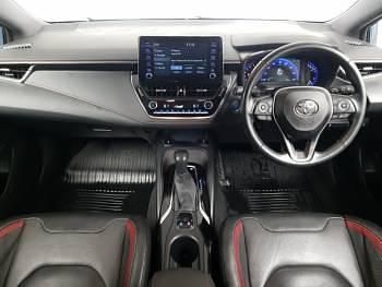 Used Toyota Corolla 122 HP (89 kW) 2020 Blue Hatchback