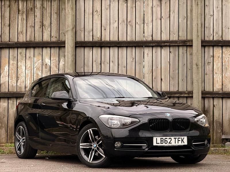 Used BMW 116 Sport Line 2013 Black Hatchback