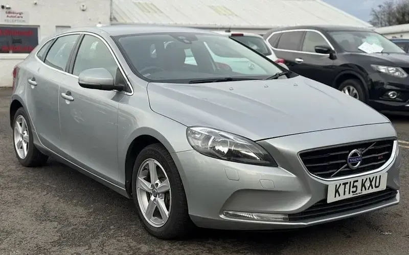 Used Volvo V40 SE 150 HP (110 kW) 2015 Hatchback