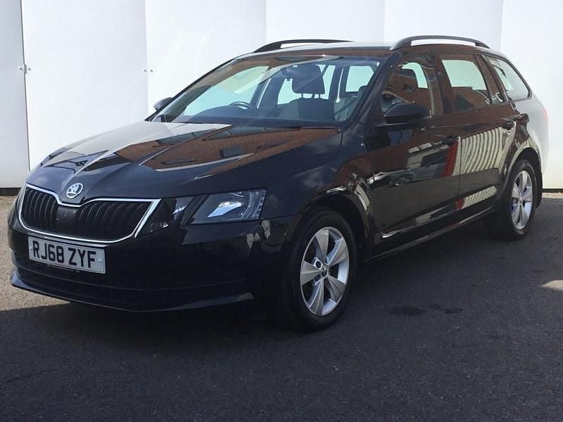 Black Used 2018 Skoda Octavia Estate | £10,495 (Super price) - Image 1/4