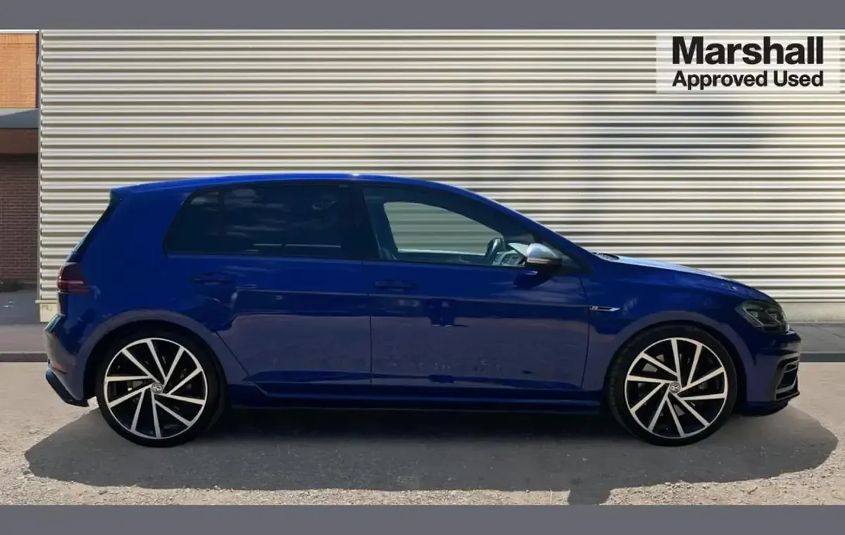 Used VW Golf VII R 300 HP (220 kW) 2019 Blue Hatchback
