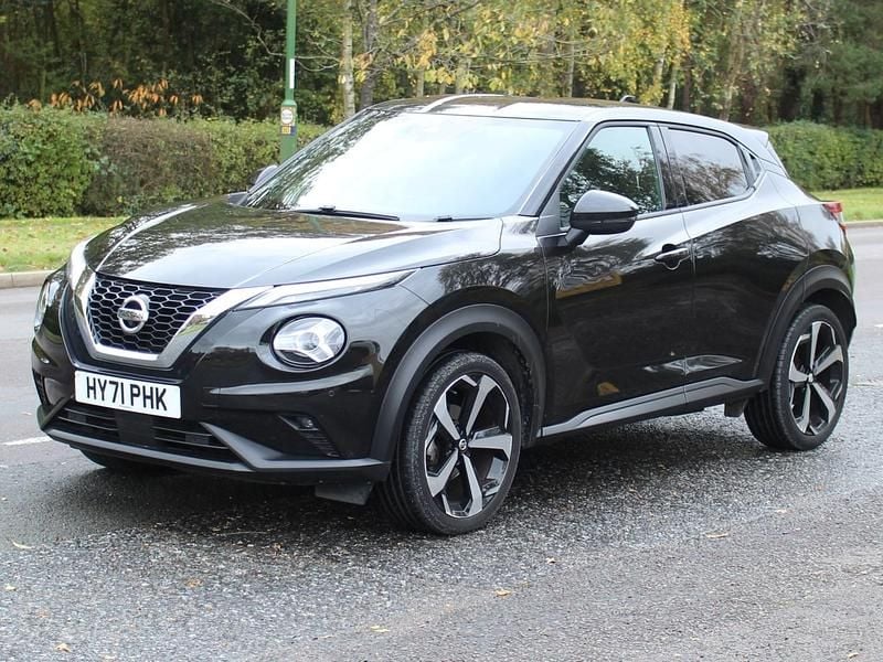 Black Used 2021 Nissan Juke Tekna SUV | £14,500 (Fair price) - Image 1/4