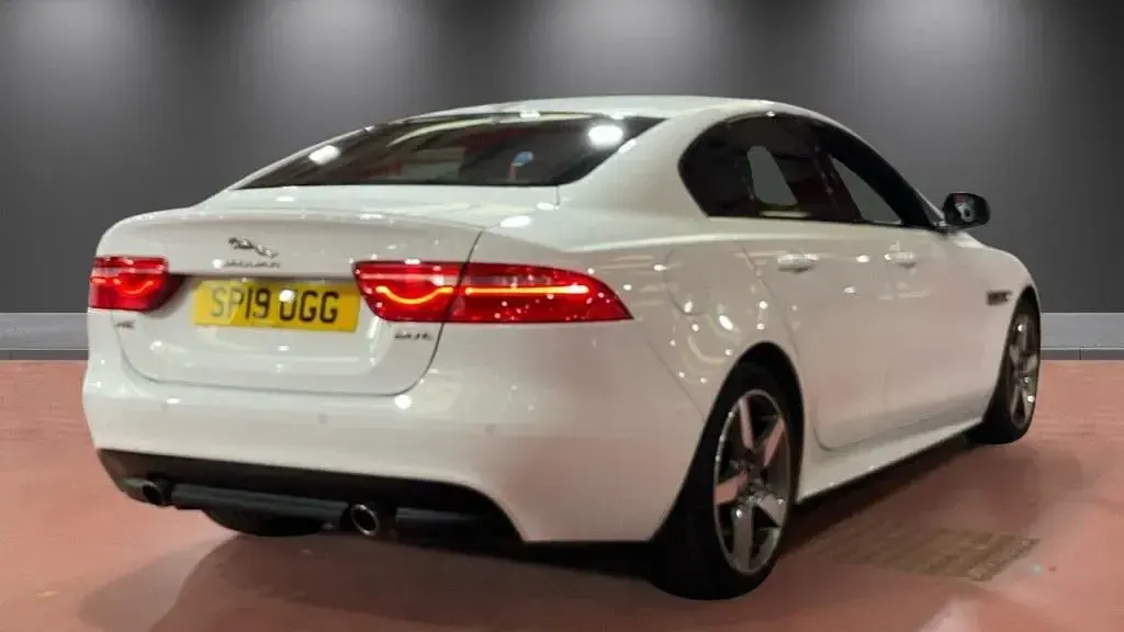 Used Jaguar XE Ingenium 2019 White Sedan